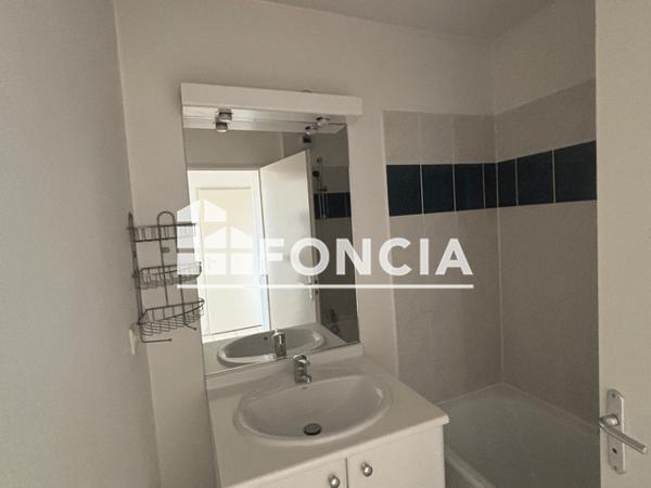 Location Appartement 3 pièces 63.78 m² - 218 BOULEVARD DE LA PAIX Pau 64000