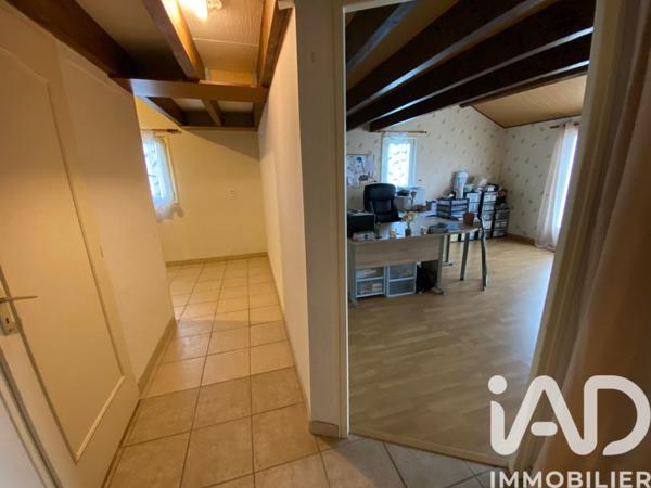 Maison à vendre 9 pièces 140 m² Saint-Martin-de-Saint-Maixent