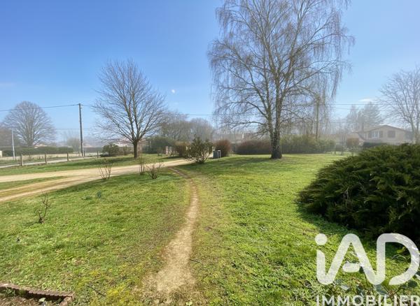 Maison à vendre 9 pièces 140 m² Saint-Martin-de-Saint-Maixent