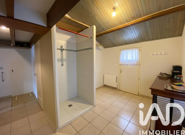 Maison à vendre 9 pièces 140 m² Saint-Martin-de-Saint-Maixent