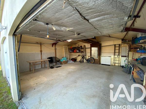 Maison à vendre 9 pièces 140 m² Saint-Martin-de-Saint-Maixent