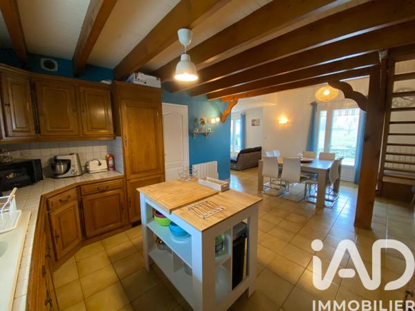 Maison à vendre 9 pièces 140 m² Saint-Martin-de-Saint-Maixent