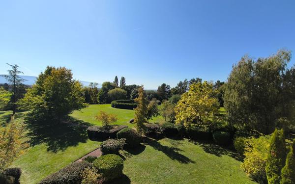 Appartement à vendre    4 pièces • 131,89 m2 Prévessin-Moëns