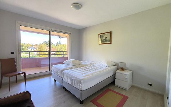 Appartement à vendre    4 pièces • 131,89 m2 Prévessin-Moëns