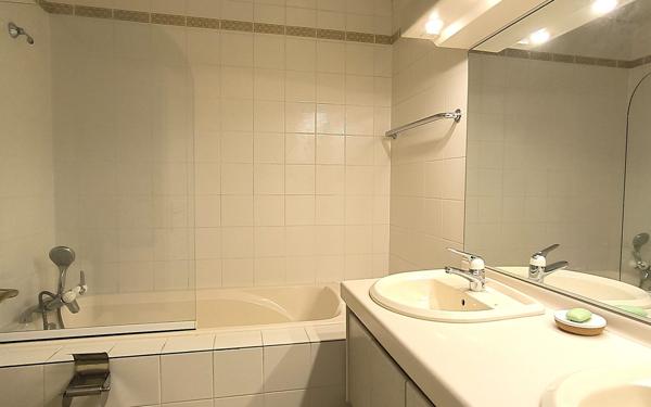 Appartement à vendre    4 pièces • 131,89 m2 Prévessin-Moëns