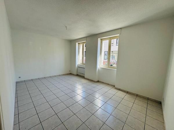 Appartement de 60 m² rénové proche de la gare de Nevers