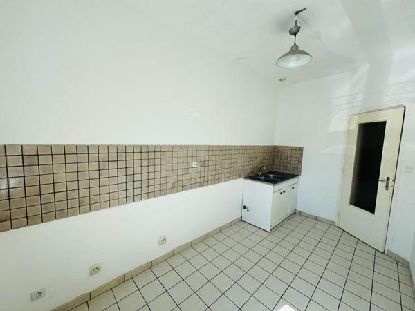 Appartement de 60 m² rénové proche de la gare de Nevers