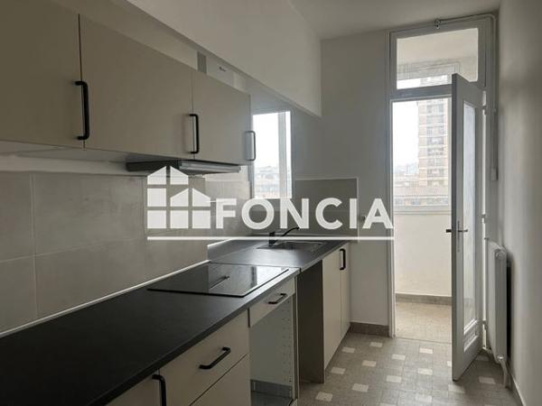 Location Appartement 4 pièces 82.5 m² - 15 AVENUE DES BELGES Aix-en-provence 13100