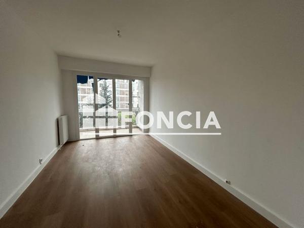 Location Appartement 4 pièces 82.5 m² - 15 AVENUE DES BELGES Aix-en-provence 13100
