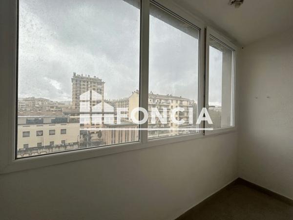 Location Appartement 4 pièces 82.5 m² - 15 AVENUE DES BELGES Aix-en-provence 13100