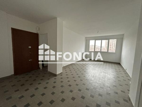 Location Appartement 4 pièces 82.5 m² - 15 AVENUE DES BELGES Aix-en-provence 13100