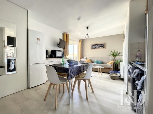 ROYAN, APPARTEMENT  T 2 AVEC TERRASSE PROCHE PONTAILLAC ET PLAGE DU PIGEONNIER
