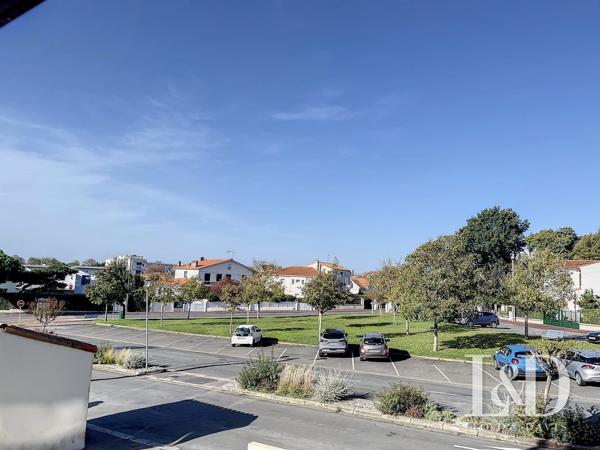 ROYAN, APPARTEMENT  T 2 AVEC TERRASSE PROCHE PONTAILLAC ET PLAGE DU PIGEONNIER