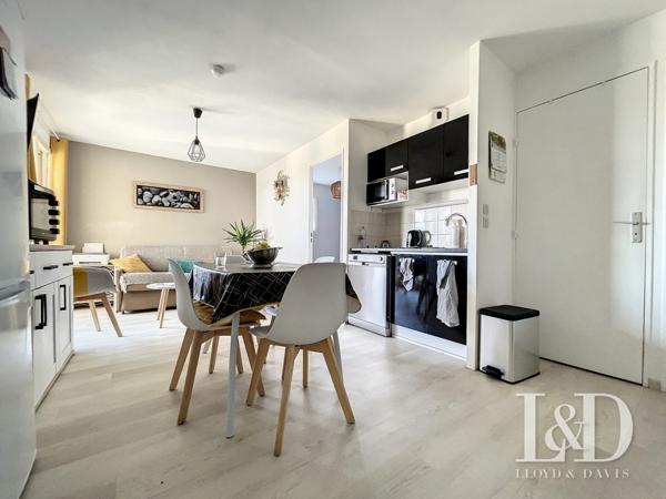 ROYAN, APPARTEMENT  T 2 AVEC TERRASSE PROCHE PONTAILLAC ET PLAGE DU PIGEONNIER