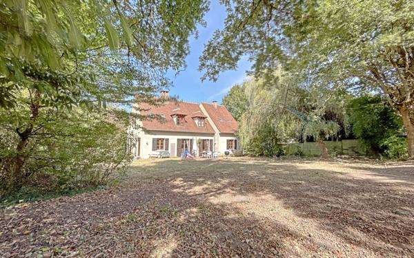 Maison à vendre    7 pièces • 207,83 m2 Gif-sur-Yvette