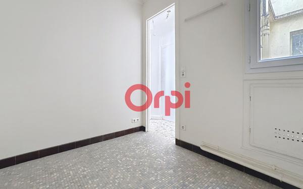 Appartement à vendre    2 pièces • 43 m2 Paris 16