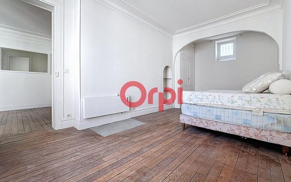 Appartement à vendre    2 pièces • 43 m2 Paris 16