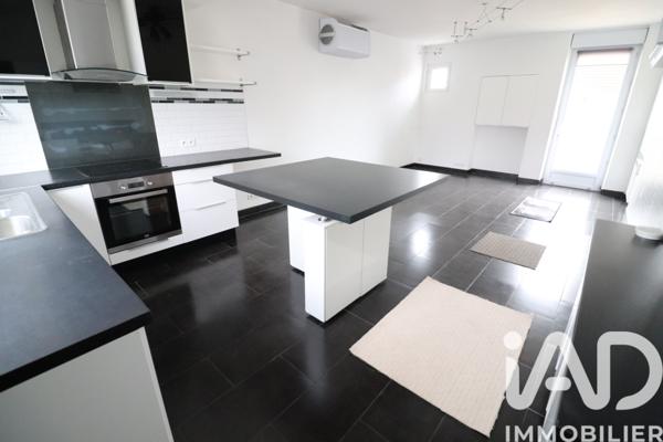 Location appartement 3 pièces 58 m² Champagne-sur-Seine