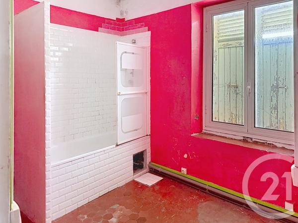 Appartement F4 à vendre  2 pièces - 88 m 2   MARSEILLE  - 13007