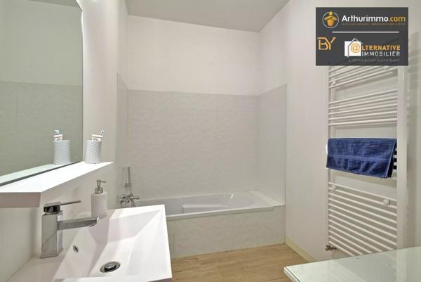 Vente Maison 8 pièces 205 m2 à Châteaubourg