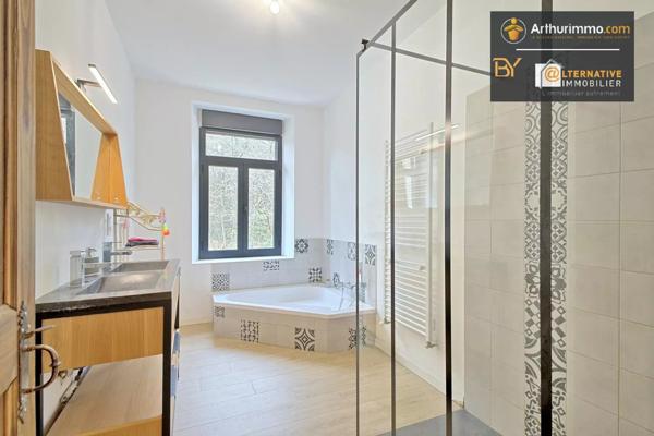 Vente Maison 8 pièces 205 m2 à Châteaubourg