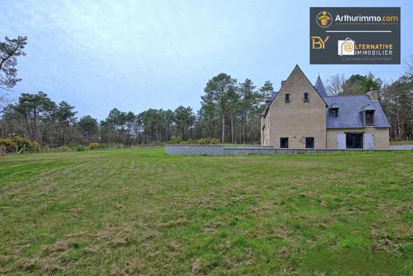 Vente Maison 8 pièces 205 m2 à Châteaubourg