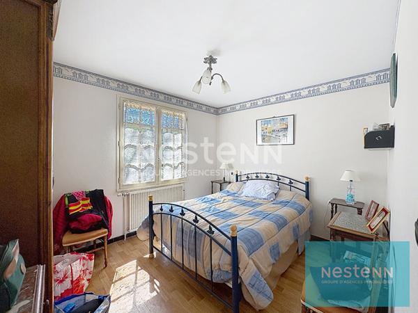 Maison de plain pied sur Saint Maximin, 3 chambres avec piscine et garage sur 1872 m² de terrain