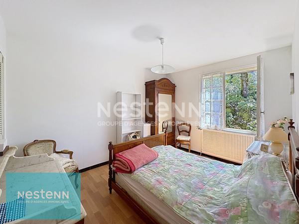 Maison de plain pied sur Saint Maximin, 3 chambres avec piscine et garage sur 1872 m² de terrain