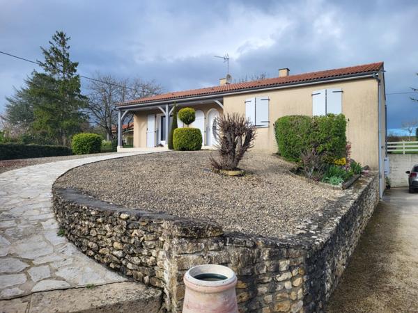 Maison à vendre 6 pièces AIRVAULT (79) Terrain 5 188 m²