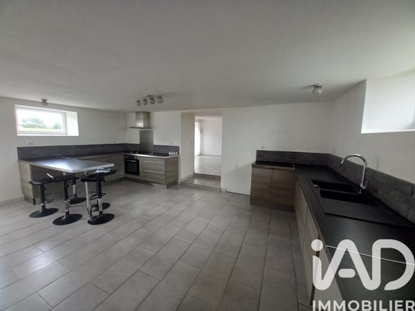 Maison à vendre 5 pièces 140 m² Courcité