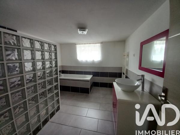 Maison à vendre 5 pièces 140 m² Courcité