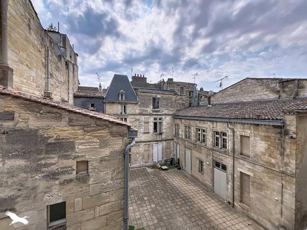 Appartement 213 000 € Bordeaux 2 p 50 m² DPE E