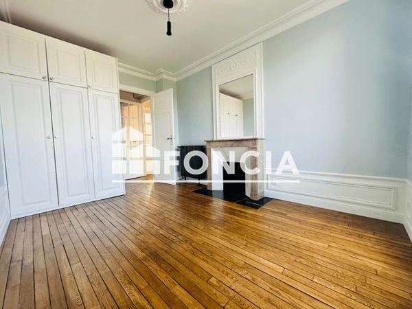 Location Appartement 5 pièces 115 m² - 1 AVENUE DE GUISE Chantilly 60500