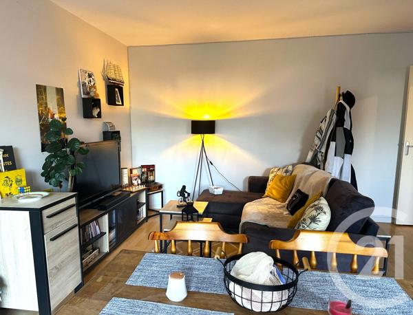 Appartement F2 à vendre  2 pièces - 46,52 m 2   LA ROCHE SUR YON  - 85