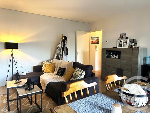 Appartement F2 à vendre  2 pièces - 46,52 m 2   LA ROCHE SUR YON  - 85