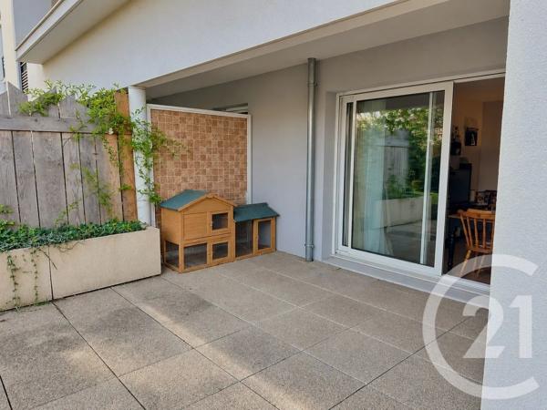 Appartement F2 à vendre  2 pièces - 46,52 m 2   LA ROCHE SUR YON  - 85
