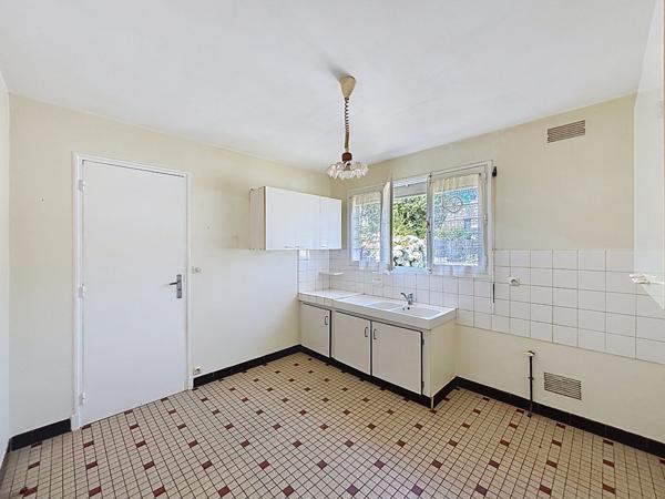 Maison 2 chambres, sous-sol et jardin - 85m² - Inzinzac-Lochrist