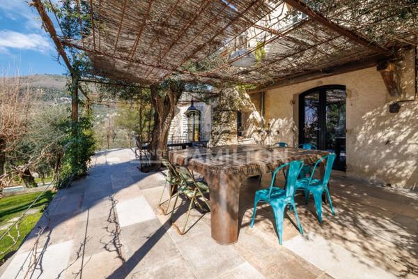 BAISSE DE PRIX! MAS EN PIERRE• 230 M² • 6 CHAMBRES • PISCINE 10× Grasse