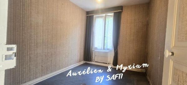 Ensemble immobilier mixte de 182 m² à rénover