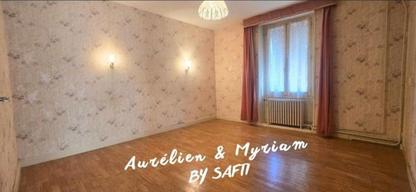 Ensemble immobilier mixte de 182 m² à rénover