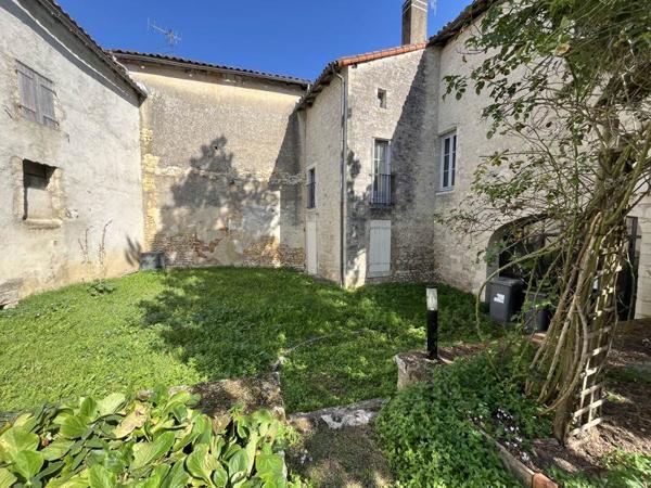 Appartement à louer |  Ruffec |  4 pièces | 106 m²