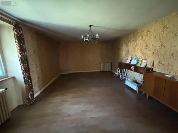 Achat - Immeuble | Immeuble Sousceyrac-en-Quercy 46190 7 pièces 220 m 2 300 m 2