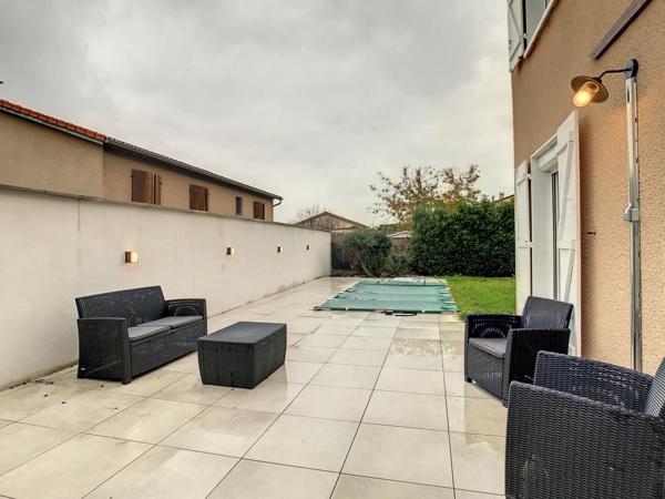MAISON – T4 – MEUBLE – PISCINE – JARDIN – TERRASSE – 99.75 m² – 69330 – MEYZIEU