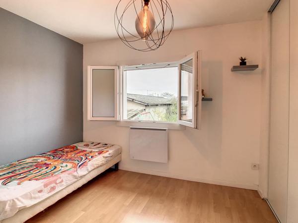 MAISON – T4 – MEUBLE – PISCINE – JARDIN – TERRASSE – 99.75 m² – 69330 – MEYZIEU