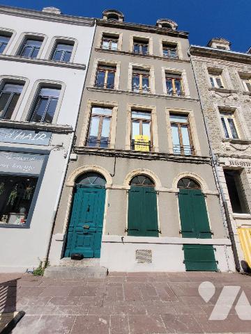 SOUS OFFRE

Au coeur de la vieille ville, très bel emplacement pour cet appartement lumineux ...