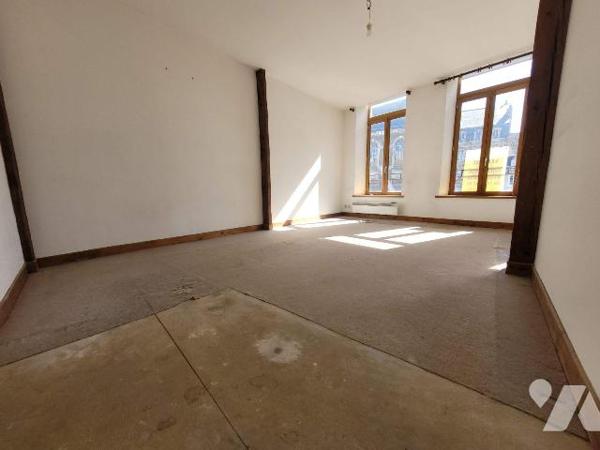 SOUS OFFRE

Au coeur de la vieille ville, très bel emplacement pour cet appartement lumineux ...