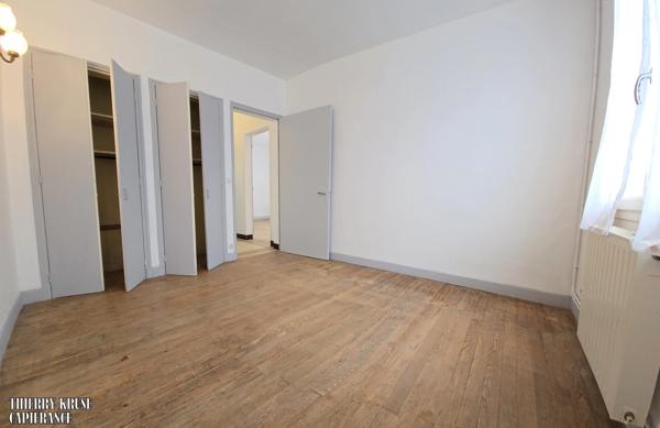 Maison quatre pièce, plain-pied, garages, sur magnifique parcelle de plus 2600m².