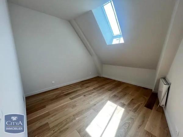 Appartement à louer 3 pièces 62.9m² Angers (49100)