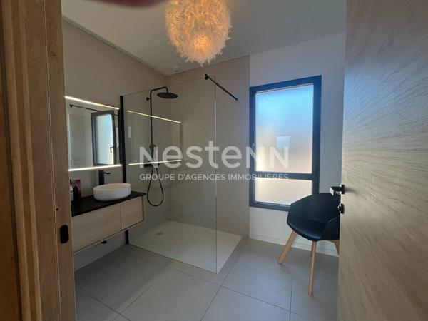 Maison d'Architecte Prestigieuse à Vendre à Écully - 7 Pièces, Piscine, Terrain de 884 m²