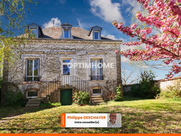 Maison de Charme et de Caractère -175 m² environ - 10 pièces - 7 chambres - Terrain 1450 m² environ - SAINT SULPICE LES FEUILLES (87)